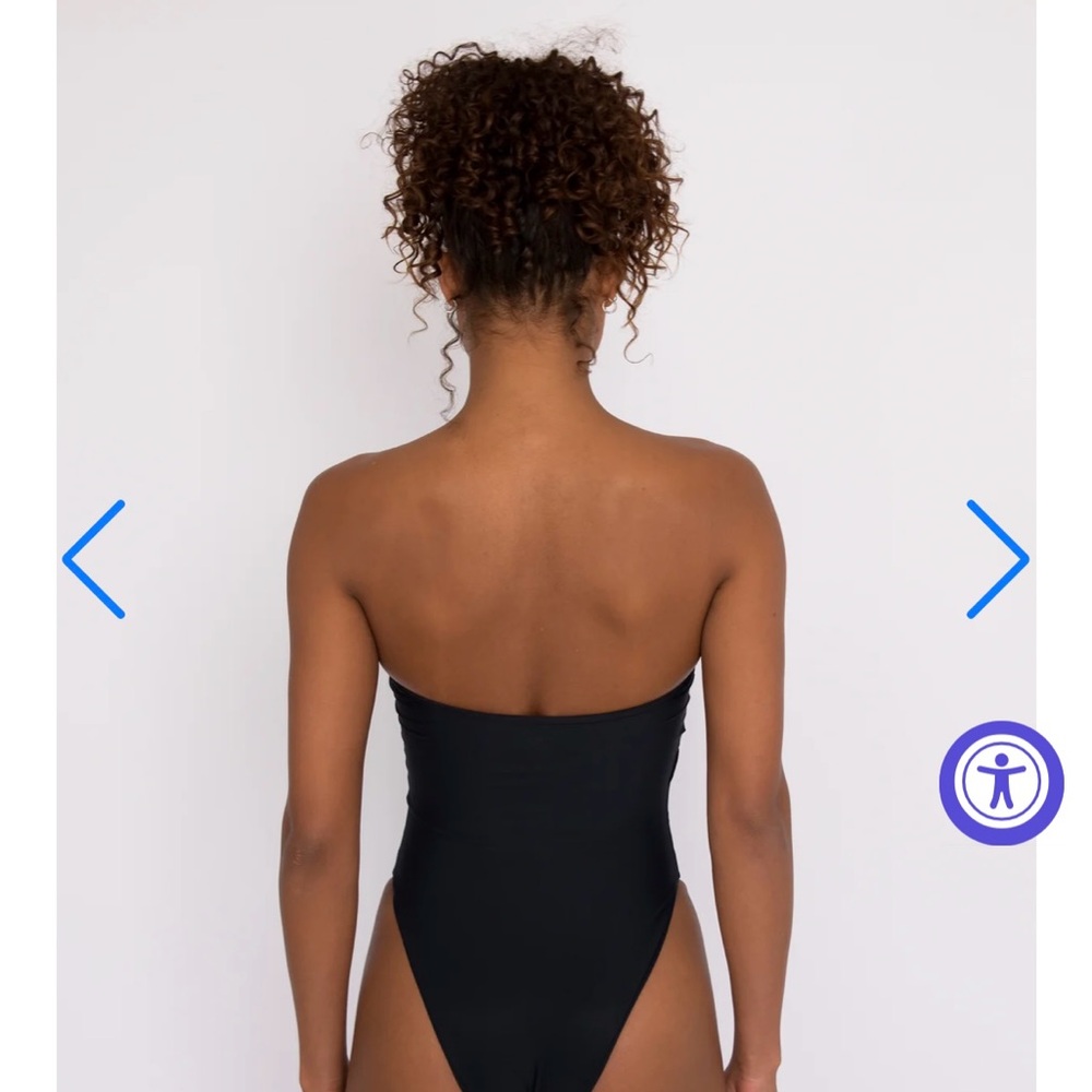 Skatie swimsuit NWT in the color pink - Picture 2 of 7